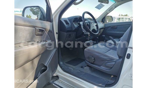 Buy Import Toyota Hilux White Car in Import - Dubai in Ashanti Buy Import Toyota Hilux White Car in Import - Dubai in Ashanti