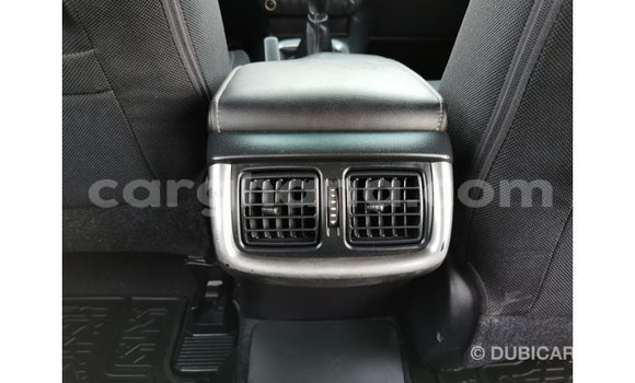 Sayi Imported Toyota Hilux White Mota in Import - Dubai a Ashanti Sayi Imported Toyota Hilux White Mota in Import - Dubai a Ashanti