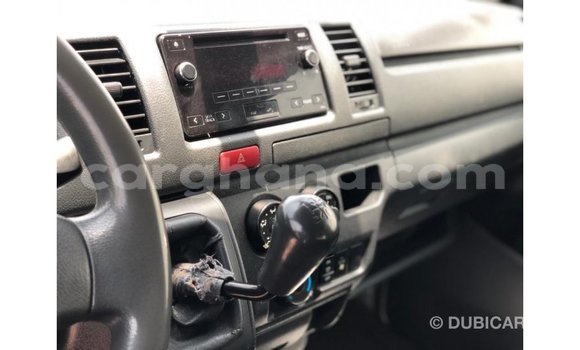 Sayi Imported Toyota Hiace White Mota in Import - Dubai a Ashanti Sayi Imported Toyota Hiace White Mota in Import - Dubai a Ashanti