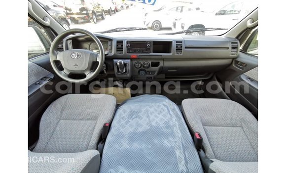 Sayi Imported Toyota Hiace White Mota in Import - Dubai a Ashanti Sayi Imported Toyota Hiace White Mota in Import - Dubai a Ashanti