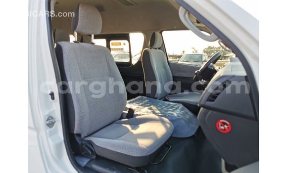 Sayi Imported Toyota Hiace White Mota in Import - Dubai a Ashanti Sayi Imported Toyota Hiace White Mota in Import - Dubai a Ashanti