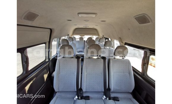 Sayi Imported Toyota Hiace White Mota in Import - Dubai a Ashanti Sayi Imported Toyota Hiace White Mota in Import - Dubai a Ashanti