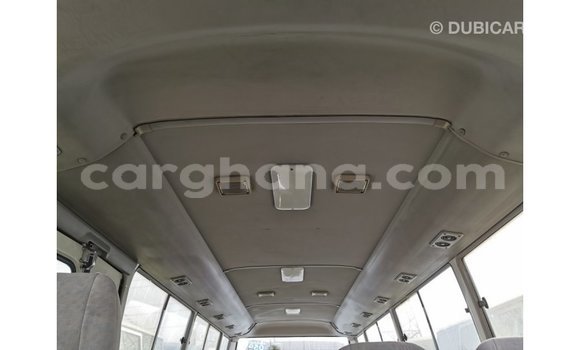 Ra Imported Toyota Coaster funfun Ọkọ̀ in Import - Dubai ni Ashanti Ra Imported Toyota Coaster funfun Ọkọ̀ in Import - Dubai ni Ashanti