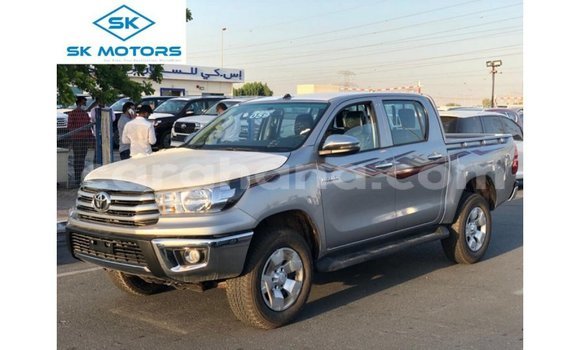 Sayi Imported Toyota Hilux White Mota in Import - Dubai a Ashanti Sayi Imported Toyota Hilux White Mota in Import - Dubai a Ashanti