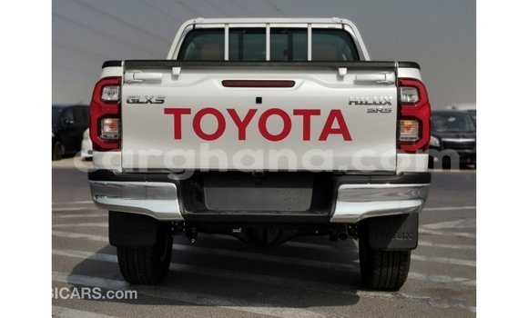 Buy Import Toyota Hilux White Car in Import - Dubai in Ashanti Buy Import Toyota Hilux White Car in Import - Dubai in Ashanti