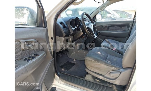 Buy Import Toyota Hilux White Car in Import - Dubai in Ashanti Buy Import Toyota Hilux White Car in Import - Dubai in Ashanti
