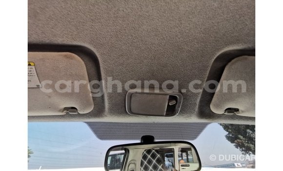 Ra Imported Toyota Hiace funfun Ọkọ̀ in Import - Dubai ni Ashanti Ra Imported Toyota Hiace funfun Ọkọ̀ in Import - Dubai ni Ashanti
