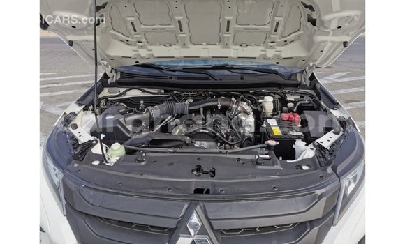 Ra Imported Mitsubishi L200 funfun Ọkọ̀ in Import - Dubai ni Ashanti Ra Imported Mitsubishi L200 funfun Ọkọ̀ in Import - Dubai ni Ashanti