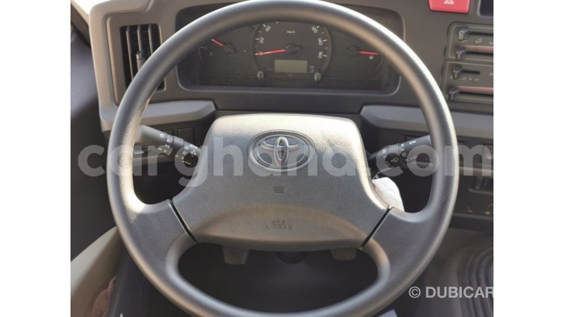 Big with watermark toyota coaster ashanti import dubai 16584