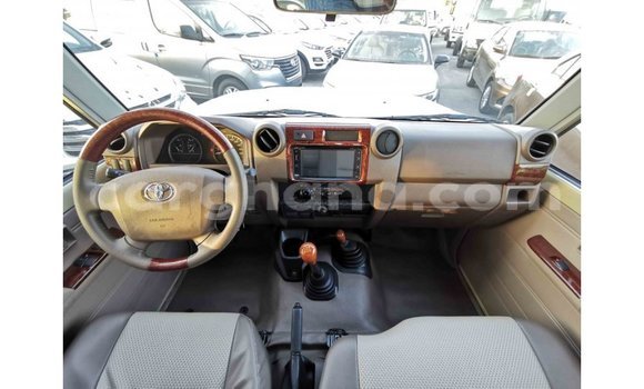 Sayi Imported Toyota Land Cruiser M Mota in Import - Dubai a Ashanti Sayi Imported Toyota Land Cruiser M Mota in Import - Dubai a Ashanti
