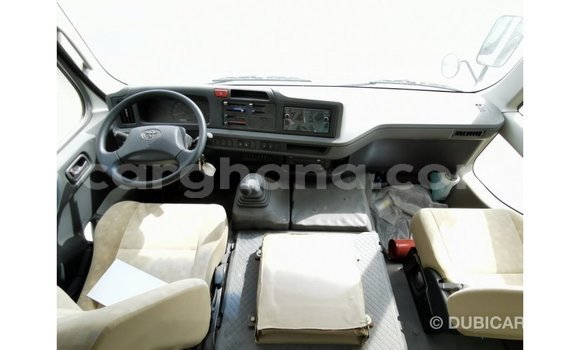 Buy Import Toyota Coaster White Car in Import - Dubai in Ashanti Buy Import Toyota Coaster White Car in Import - Dubai in Ashanti