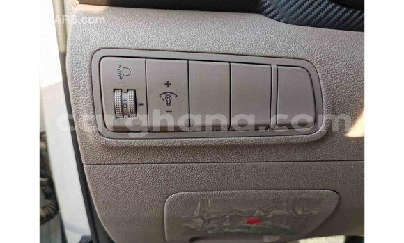 Buy Import Hyundai Tucson White Car in Import - Dubai in Ashanti Buy Import Hyundai Tucson White Car in Import - Dubai in Ashanti