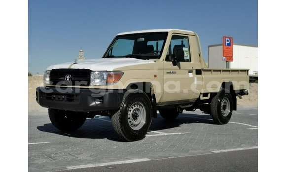 Buy Import Toyota Land Cruiser Beige Car in Import - Dubai in Ashanti Buy Import Toyota Land Cruiser Beige Car in Import - Dubai in Ashanti