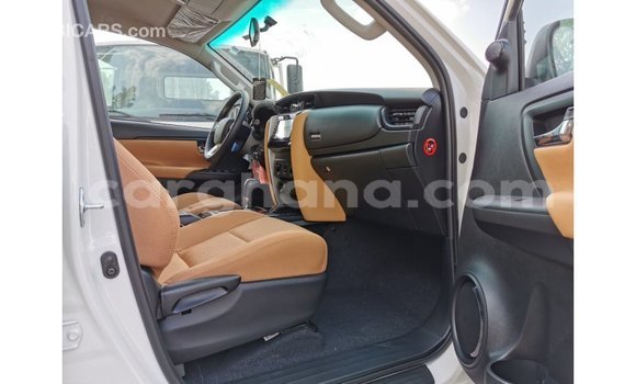 Buy Import Toyota Fortuner White Car in Import - Dubai in Ashanti Buy Import Toyota Fortuner White Car in Import - Dubai in Ashanti