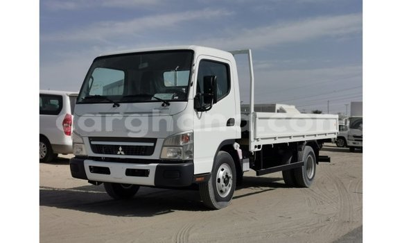 Buy Import Mitsubishi Fuso White Truck in Import - Dubai in Ashanti