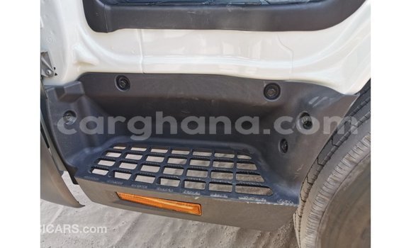 Buy Import Mitsubishi Fuso White Truck in Import - Dubai in Ashanti Buy Import Mitsubishi Fuso White Truck in Import - Dubai in Ashanti