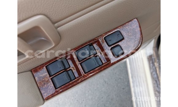 Ra Imported Toyota Land Cruiser funfun Ọkọ̀ in Import - Dubai ni Ashanti Ra Imported Toyota Land Cruiser funfun Ọkọ̀ in Import - Dubai ni Ashanti