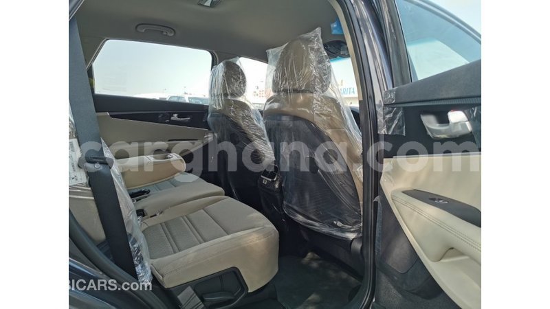 Big with watermark kia sorento ashanti import dubai 16698