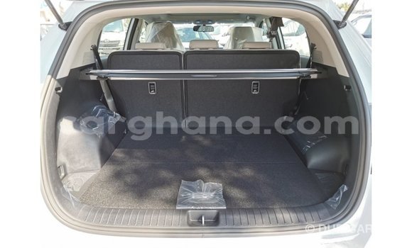 Ra Imported Kia Sportage funfun Ọkọ̀ in Import - Dubai ni Ashanti Ra Imported Kia Sportage funfun Ọkọ̀ in Import - Dubai ni Ashanti