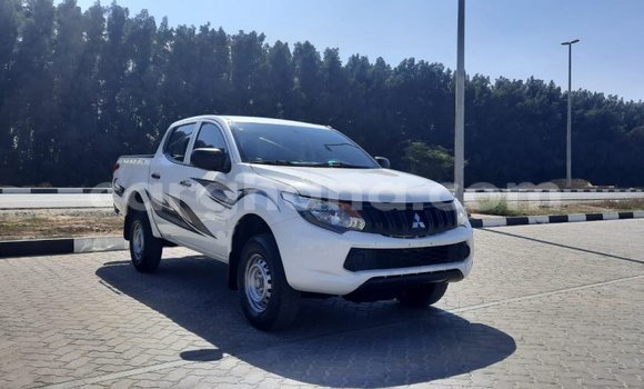 Sayi Imported Mitsubishi L200 White Mota in Import - Dubai a Ashanti Sayi Imported Mitsubishi L200 White Mota in Import - Dubai a Ashanti