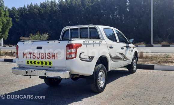 Sayi Imported Mitsubishi L200 White Mota in Import - Dubai a Ashanti Sayi Imported Mitsubishi L200 White Mota in Import - Dubai a Ashanti