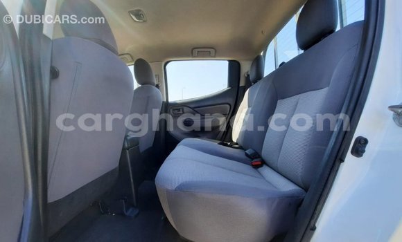Sayi Imported Mitsubishi L200 White Mota in Import - Dubai a Ashanti Sayi Imported Mitsubishi L200 White Mota in Import - Dubai a Ashanti