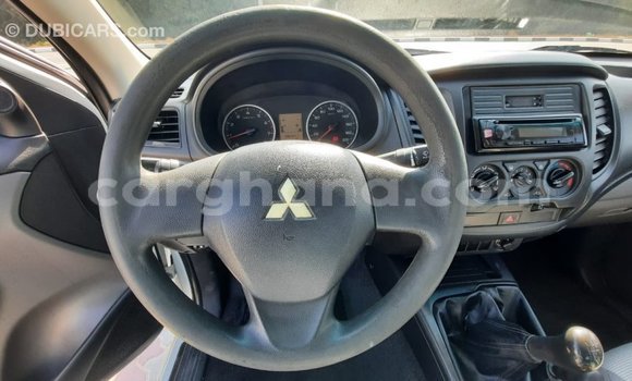 Sayi Imported Mitsubishi L200 White Mota in Import - Dubai a Ashanti Sayi Imported Mitsubishi L200 White Mota in Import - Dubai a Ashanti
