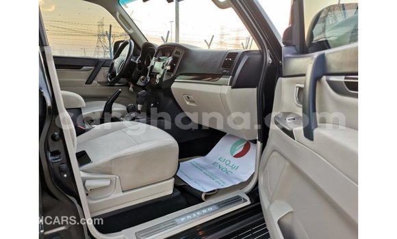 Sayi Imported Mitsubishi Pajero Black Mota in Import - Dubai a Ashanti Sayi Imported Mitsubishi Pajero Black Mota in Import - Dubai a Ashanti