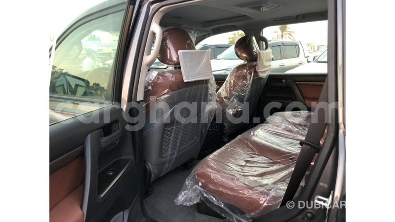 Big with watermark toyota land cruiser ashanti import dubai 16738