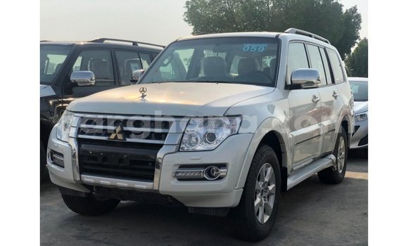 Sayi Imported Mitsubishi Pajero White Mota in Import - Dubai a Ashanti Sayi Imported Mitsubishi Pajero White Mota in Import - Dubai a Ashanti