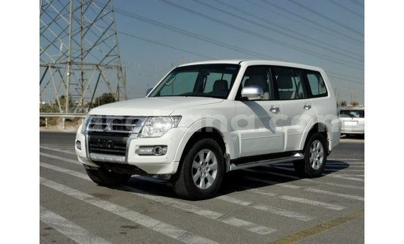 Buy Import Mitsubishi Pajero White Car in Import - Dubai in Ashanti Buy Import Mitsubishi Pajero White Car in Import - Dubai in Ashanti