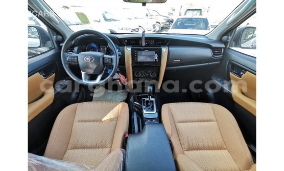 Buy Import Toyota Fortuner White Car in Import - Dubai in Ashanti Buy Import Toyota Fortuner White Car in Import - Dubai in Ashanti