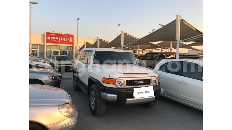 Big with watermark toyota fj cruiser ashanti import dubai 16795