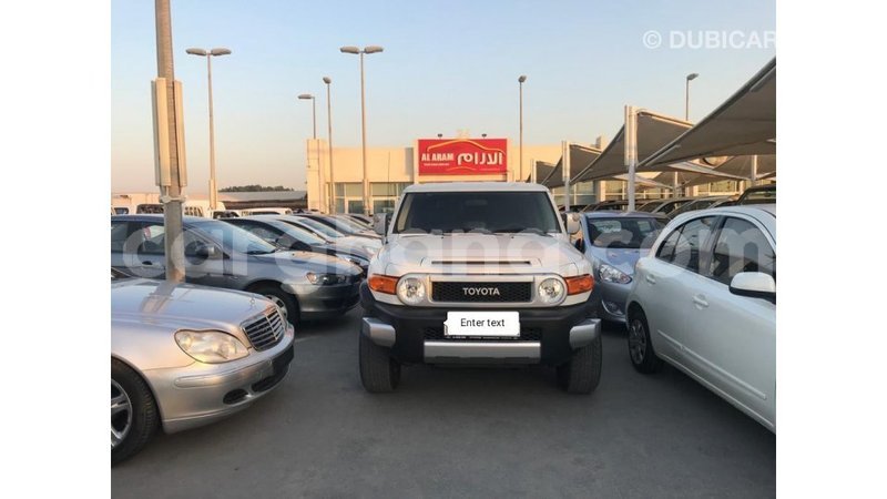 Big with watermark toyota fj cruiser ashanti import dubai 16795