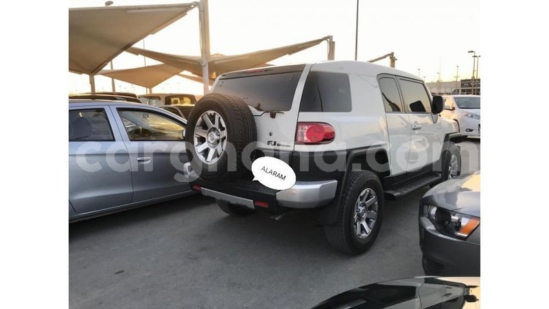 Big with watermark toyota fj cruiser ashanti import dubai 16795