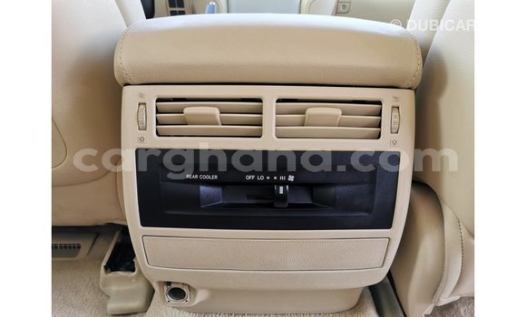 Ra Imported Toyota Land Cruiser funfun Ọkọ̀ in Import - Dubai ni Ashanti Ra Imported Toyota Land Cruiser funfun Ọkọ̀ in Import - Dubai ni Ashanti
