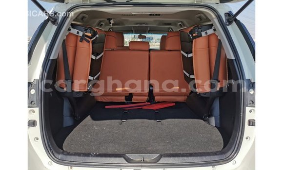 Buy Import Toyota Fortuner White Car in Import - Dubai in Ashanti Buy Import Toyota Fortuner White Car in Import - Dubai in Ashanti