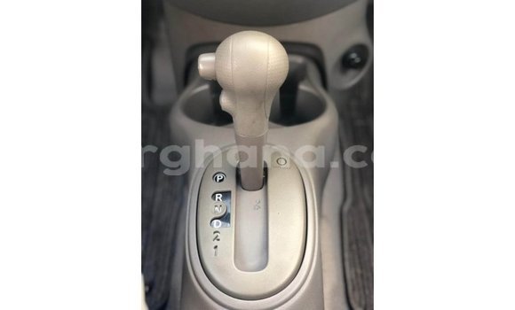 Ra Imported Nissan Sunny funfun Ọkọ̀ in Import - Dubai ni Ashanti Ra Imported Nissan Sunny funfun Ọkọ̀ in Import - Dubai ni Ashanti