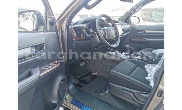 Buy Import Toyota Hilux Brown Car in Import - Dubai in Ashanti Buy Import Toyota Hilux Brown Car in Import - Dubai in Ashanti