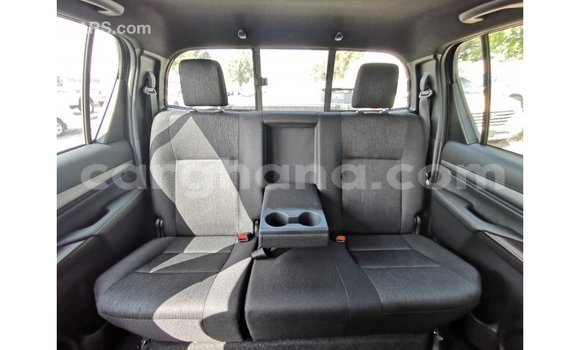 Buy Import Toyota Hilux Brown Car in Import - Dubai in Ashanti Buy Import Toyota Hilux Brown Car in Import - Dubai in Ashanti