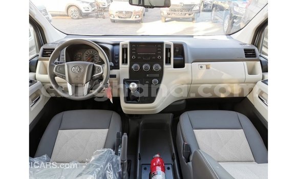 Ra Imported Toyota Hiace funfun Ọkọ̀ in Import - Dubai ni Ashanti Ra Imported Toyota Hiace funfun Ọkọ̀ in Import - Dubai ni Ashanti