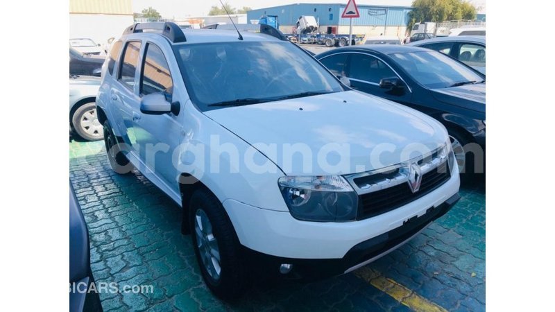 Big with watermark renault duster ashanti import dubai 16845