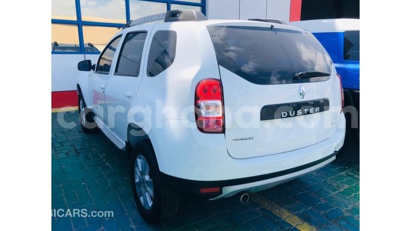 Big with watermark renault duster ashanti import dubai 16845