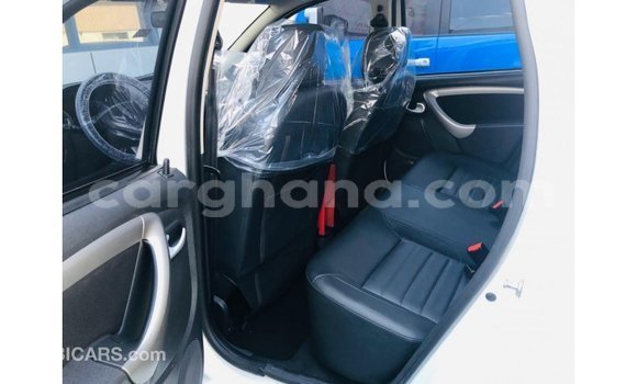 Buy Import Renault Duster White Car in Import - Dubai in Ashanti Buy Import Renault Duster White Car in Import - Dubai in Ashanti