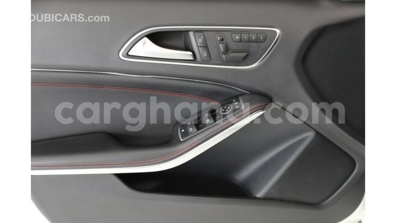 Big with watermark mercedes benz a200 ashanti import dubai 16853