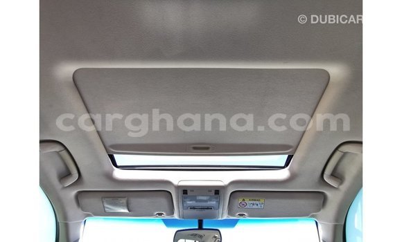 Sayi Imported Toyota Land Cruiser White Mota in Import - Dubai a Ashanti Sayi Imported Toyota Land Cruiser White Mota in Import - Dubai a Ashanti