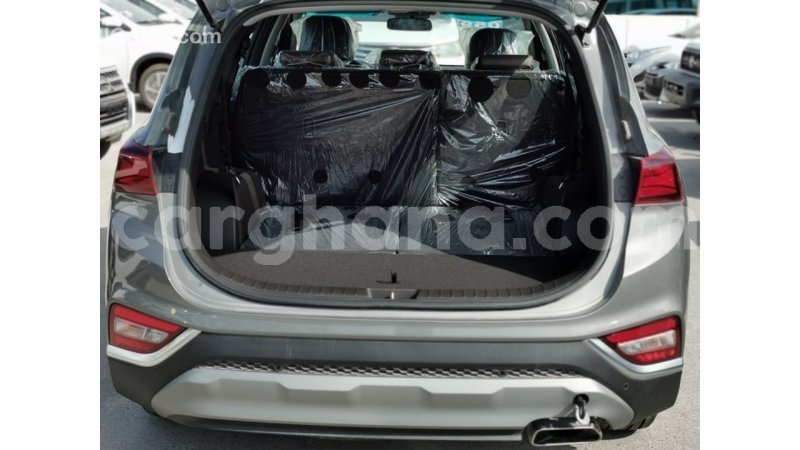 Big with watermark hyundai santa fe ashanti import dubai 16889