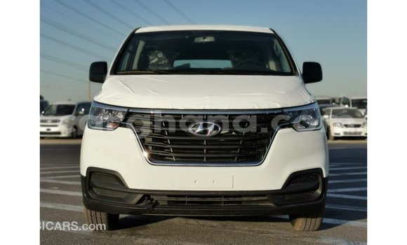 Buy Import Hyundai Cargo White Car in Import - Dubai in Ashanti Buy Import Hyundai Cargo White Car in Import - Dubai in Ashanti