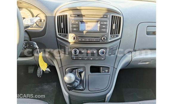 Buy Import Hyundai Cargo White Car in Import - Dubai in Ashanti Buy Import Hyundai Cargo White Car in Import - Dubai in Ashanti