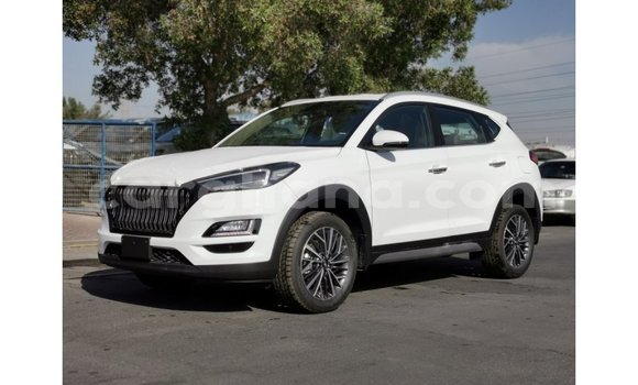 Buy Import Hyundai Tucson White Car in Import - Dubai in Ashanti Buy Import Hyundai Tucson White Car in Import - Dubai in Ashanti